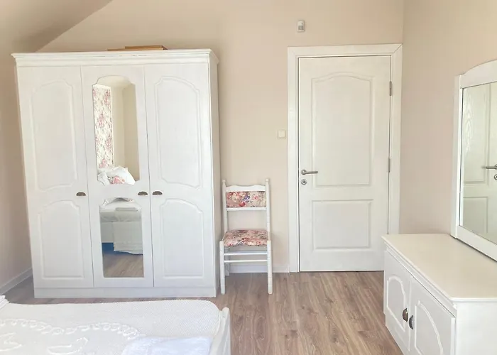 Sofia - Pool, Sauna & Nature Escape بيت للعطل