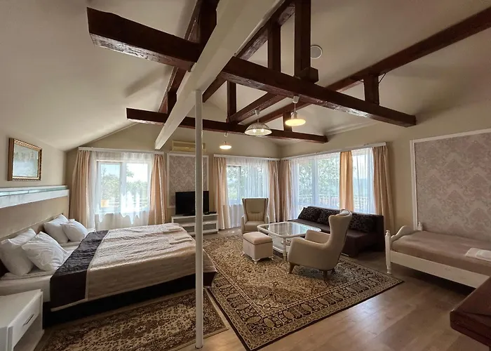 Sofia - Pool, Sauna & Nature Escape * فارنا