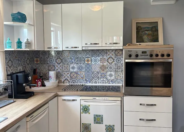 Sofia - Pool, Sauna & Nature Escape بيت للعطل فارنا