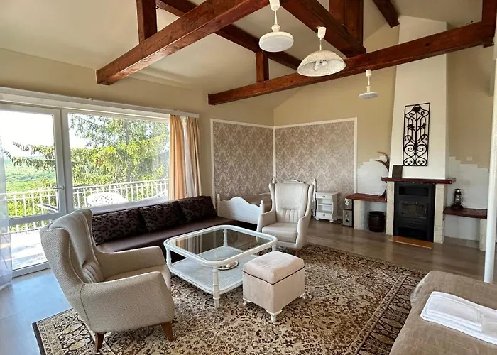 Sofia - Pool, Sauna & Nature Escape بيت للعطل فارنا